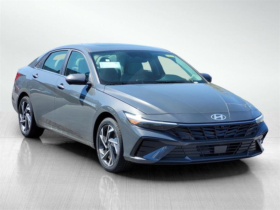new 2024 Hyundai Elantra car, priced at $26,781
