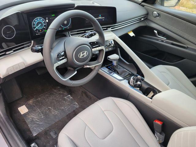 new 2025 Hyundai ELANTRA HEV car, priced at $28,507