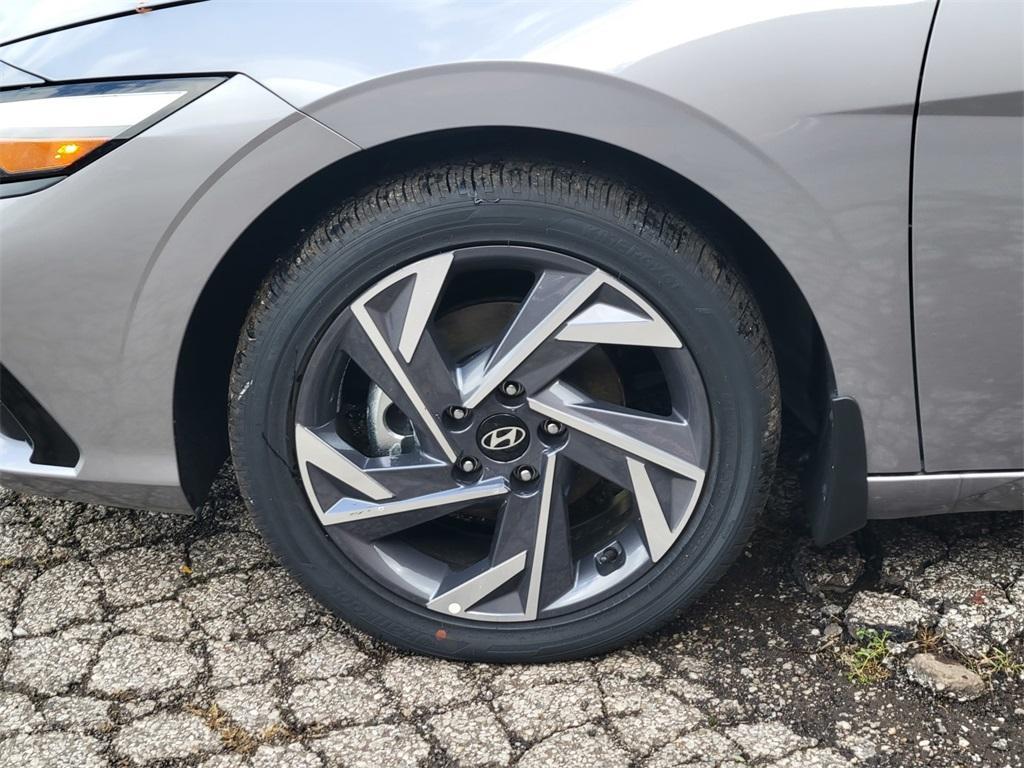new 2025 Hyundai ELANTRA HEV car, priced at $28,507