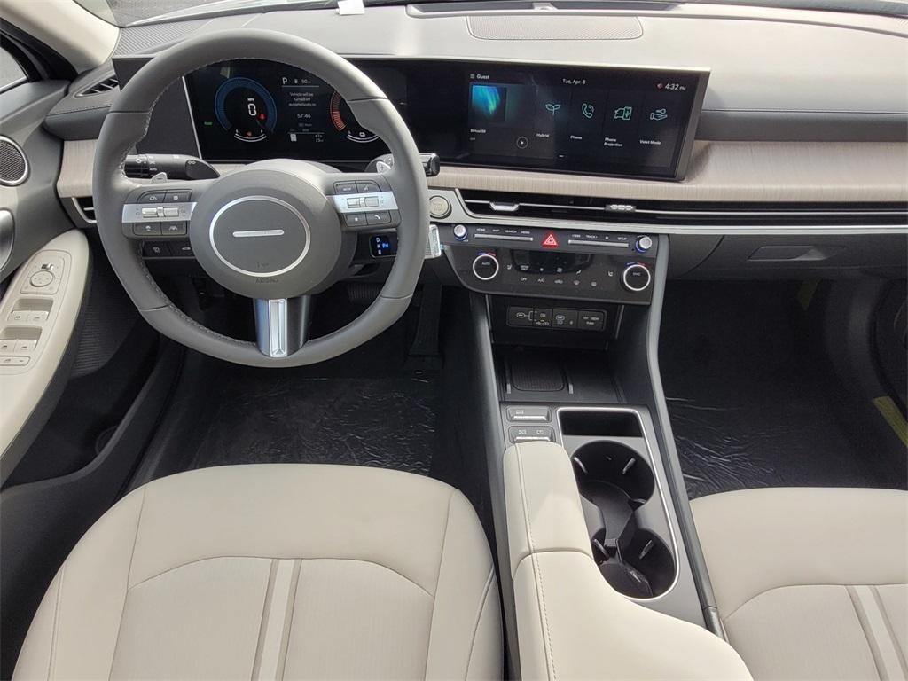 new 2025 Hyundai Sonata Hybrid car, priced at $31,246