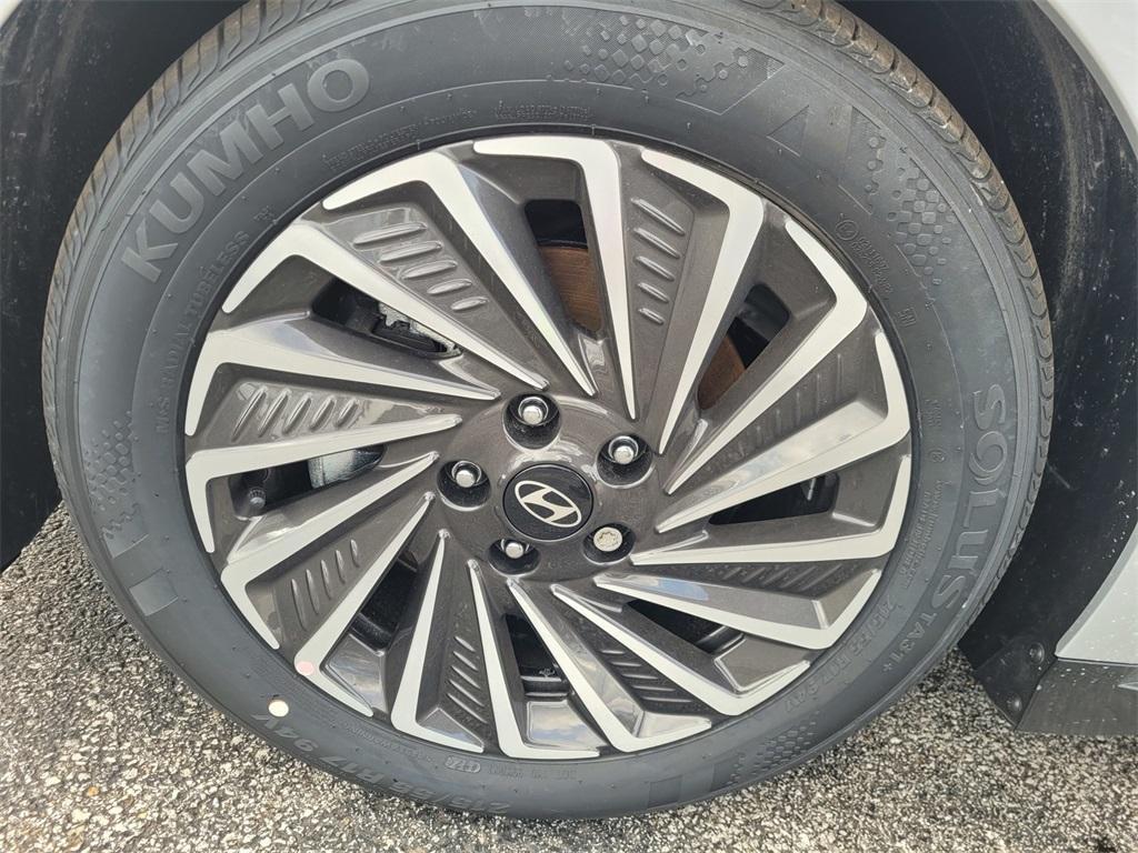 new 2025 Hyundai Sonata Hybrid car, priced at $31,246