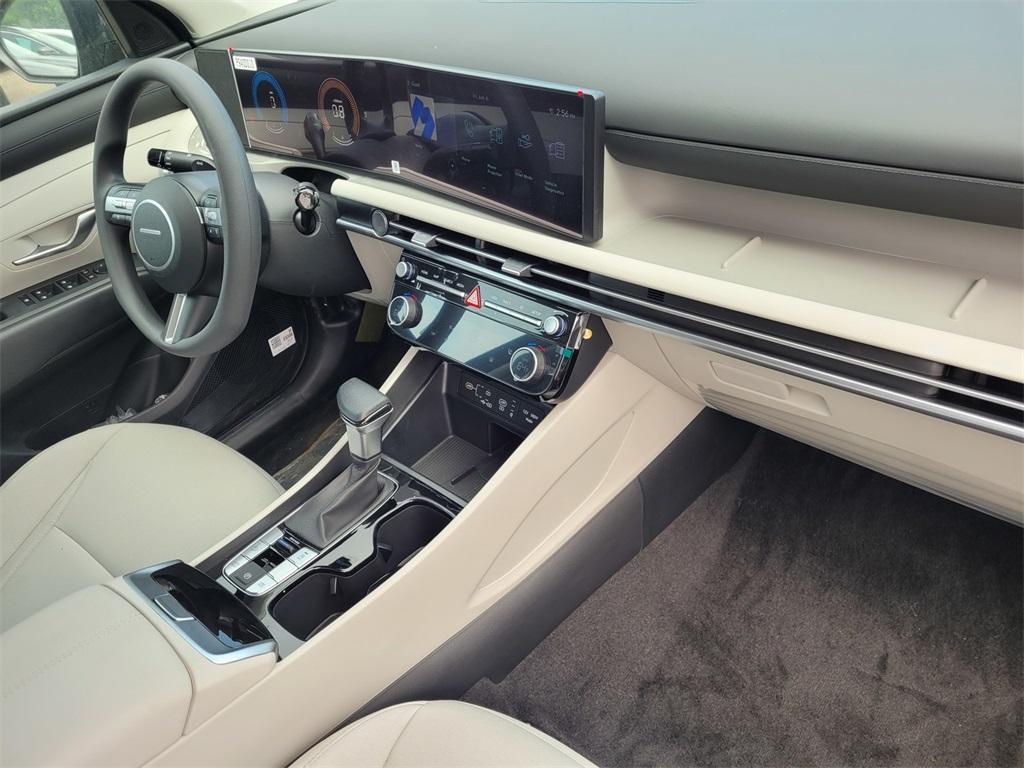 new 2025 Hyundai Tucson car, priced at $29,820
