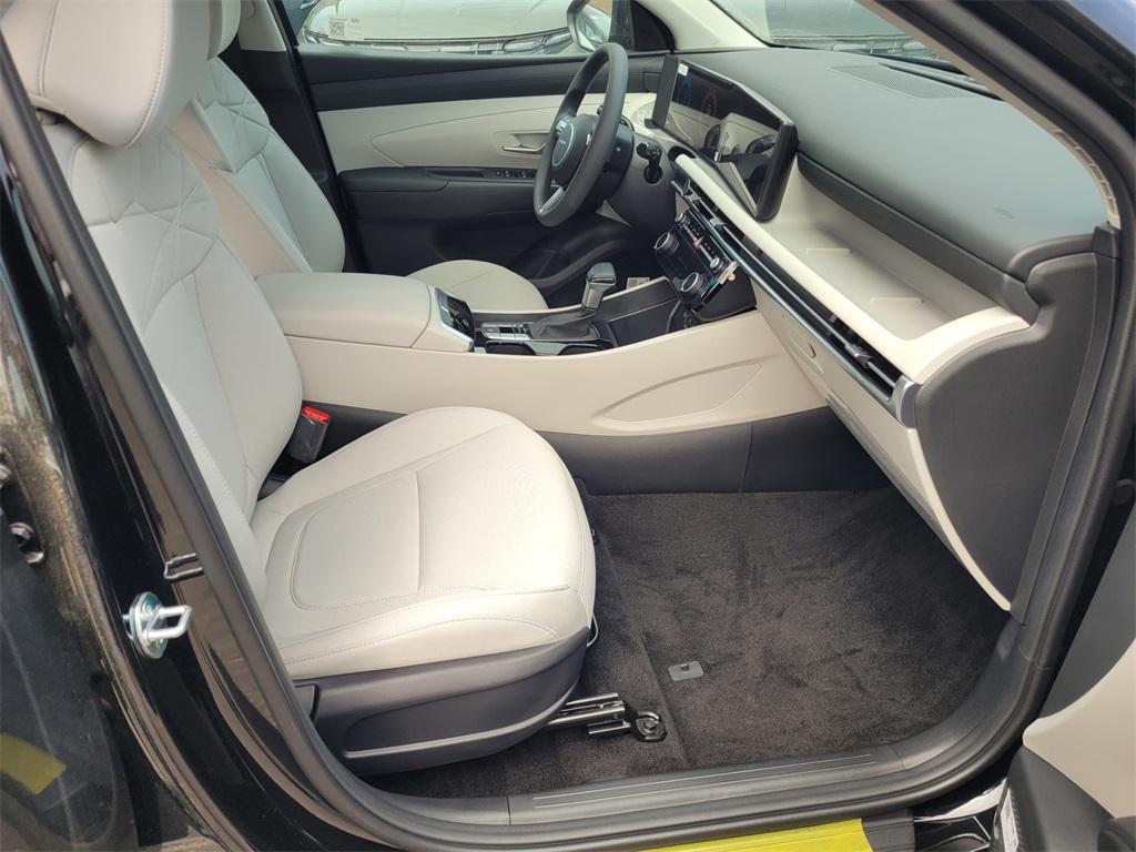 new 2025 Hyundai Tucson car, priced at $29,820