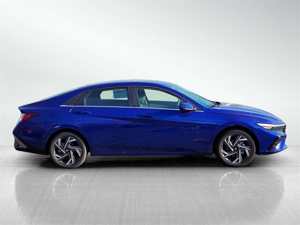 new 2025 Hyundai Elantra car, priced at $25,706