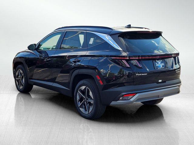 new 2025 Hyundai TUCSON Hybrid car, priced at $34,438