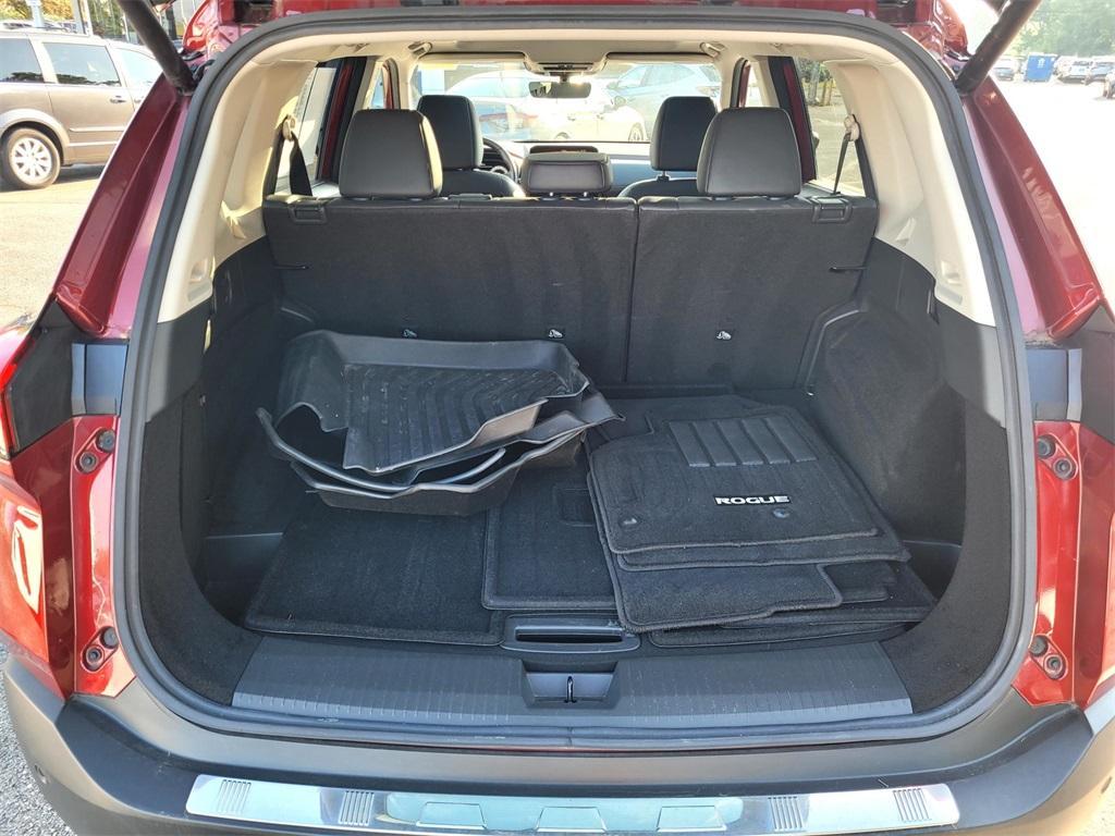 used 2022 Nissan Rogue car, priced at $26,104