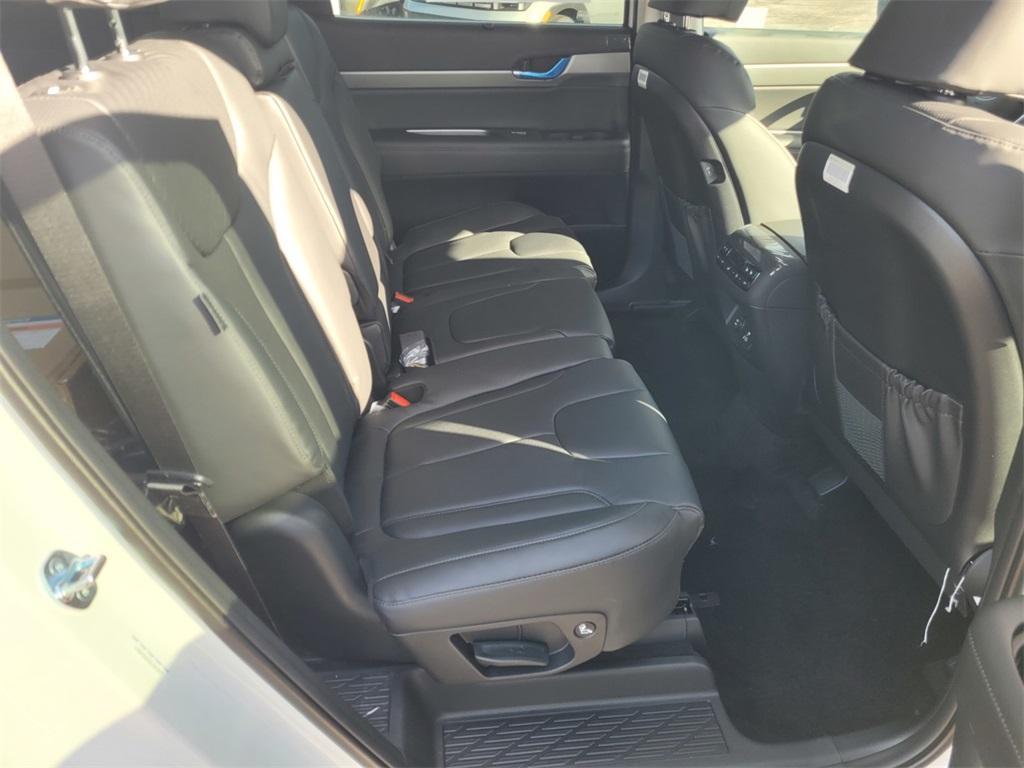 new 2025 Hyundai Palisade car, priced at $46,572