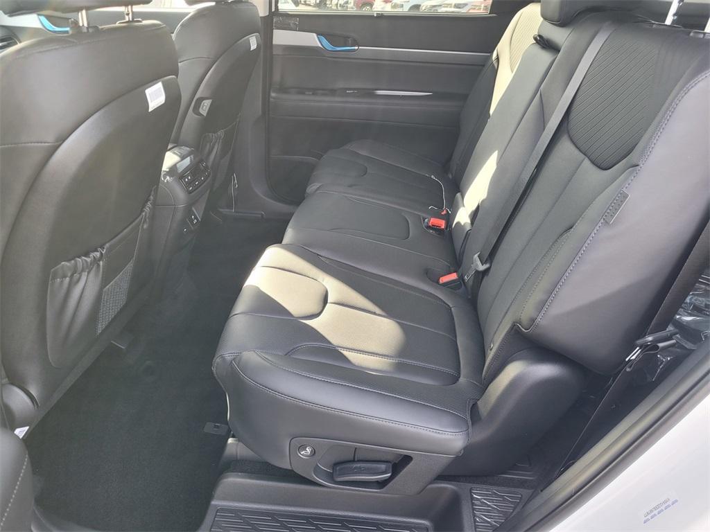 new 2025 Hyundai Palisade car, priced at $46,572