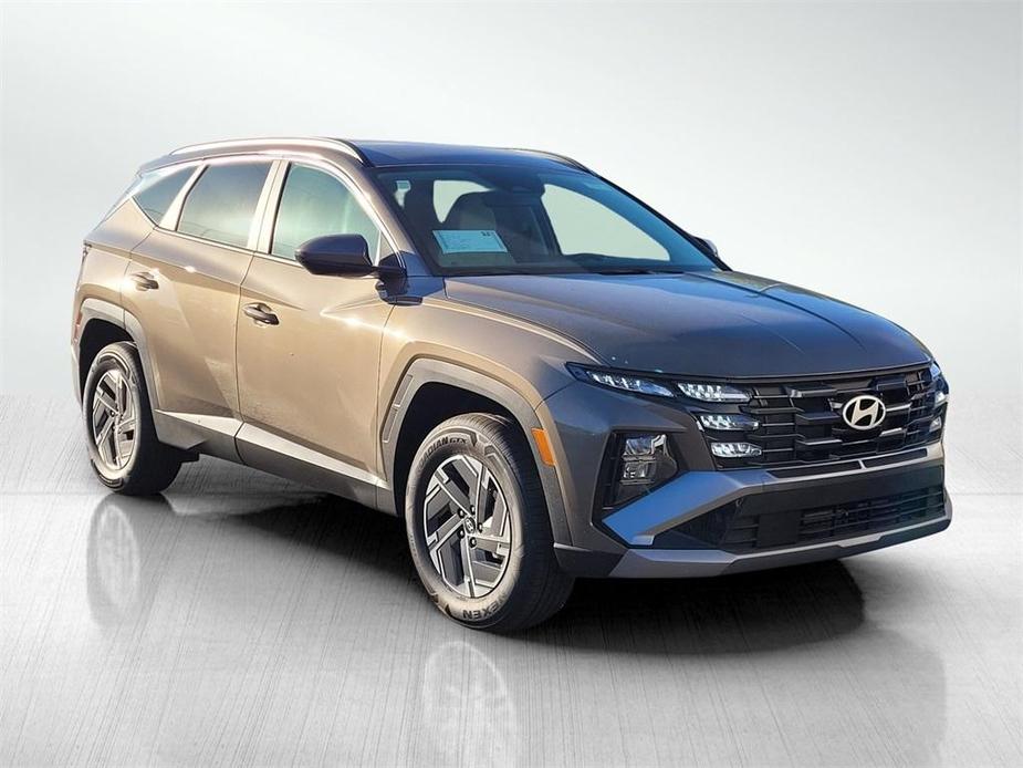 new 2025 Hyundai Tucson Hybrid car, priced at $33,735