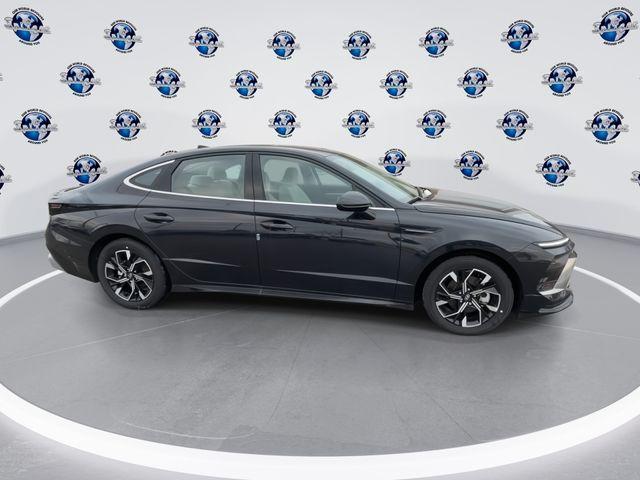 new 2025 Hyundai Sonata car, priced at $27,994