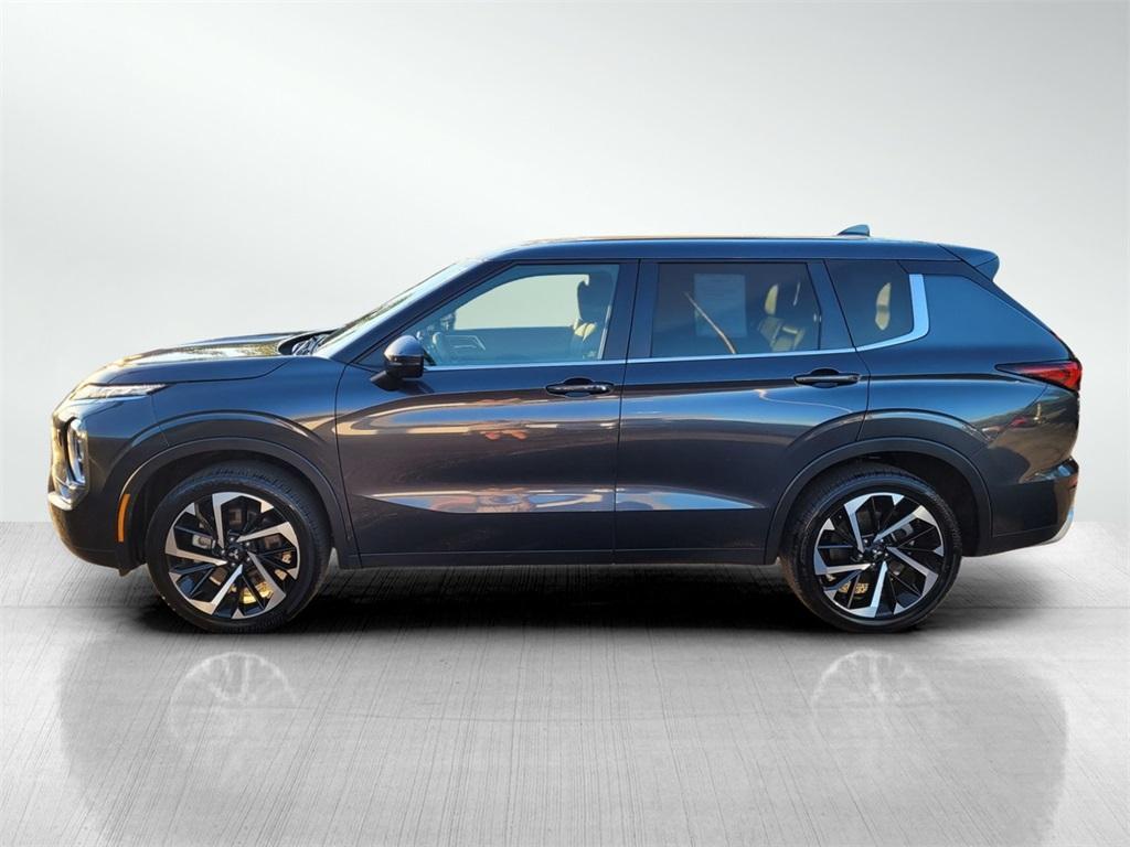 used 2024 Mitsubishi Outlander car, priced at $24,844