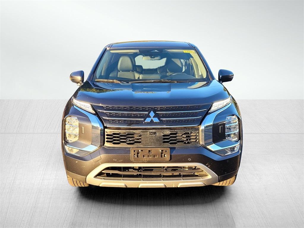 used 2024 Mitsubishi Outlander car, priced at $24,844
