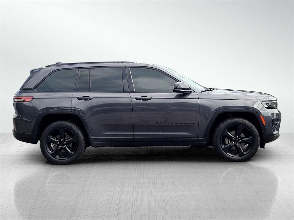 used 2022 Jeep Grand Cherokee car, priced at $25,596