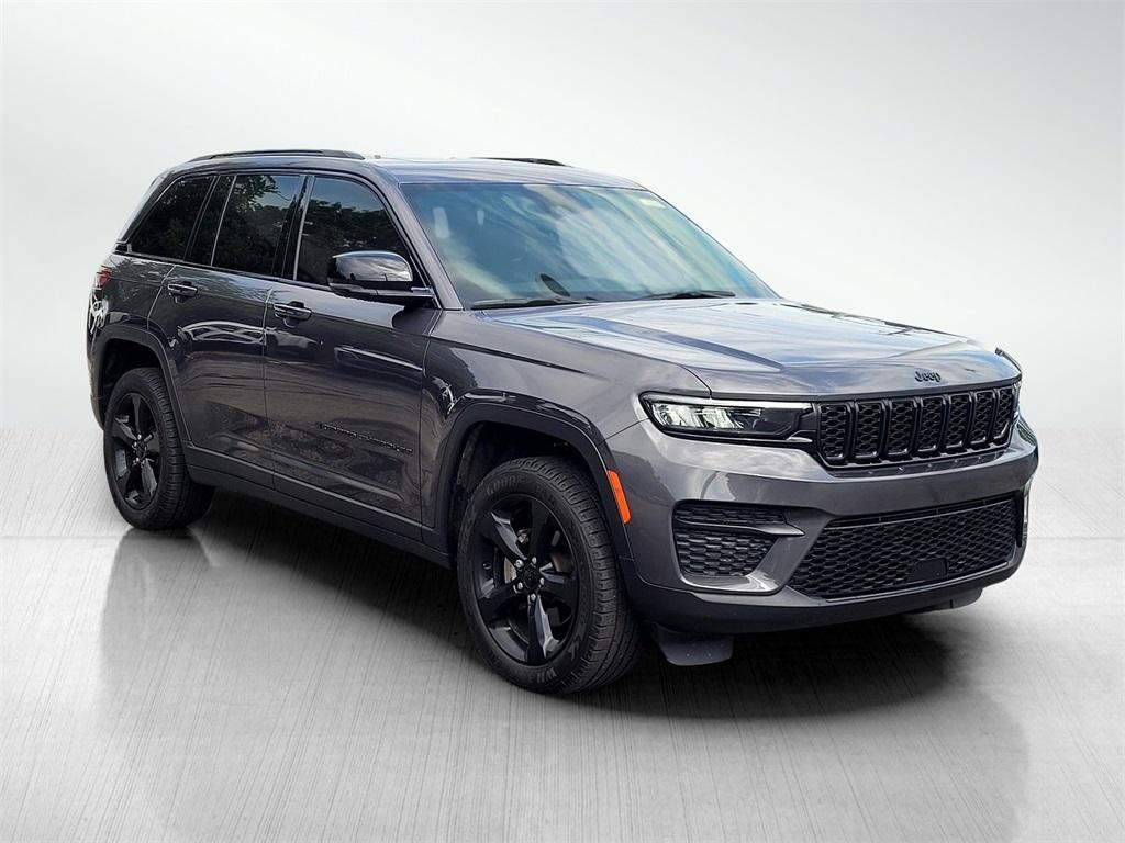 used 2022 Jeep Grand Cherokee car, priced at $25,596