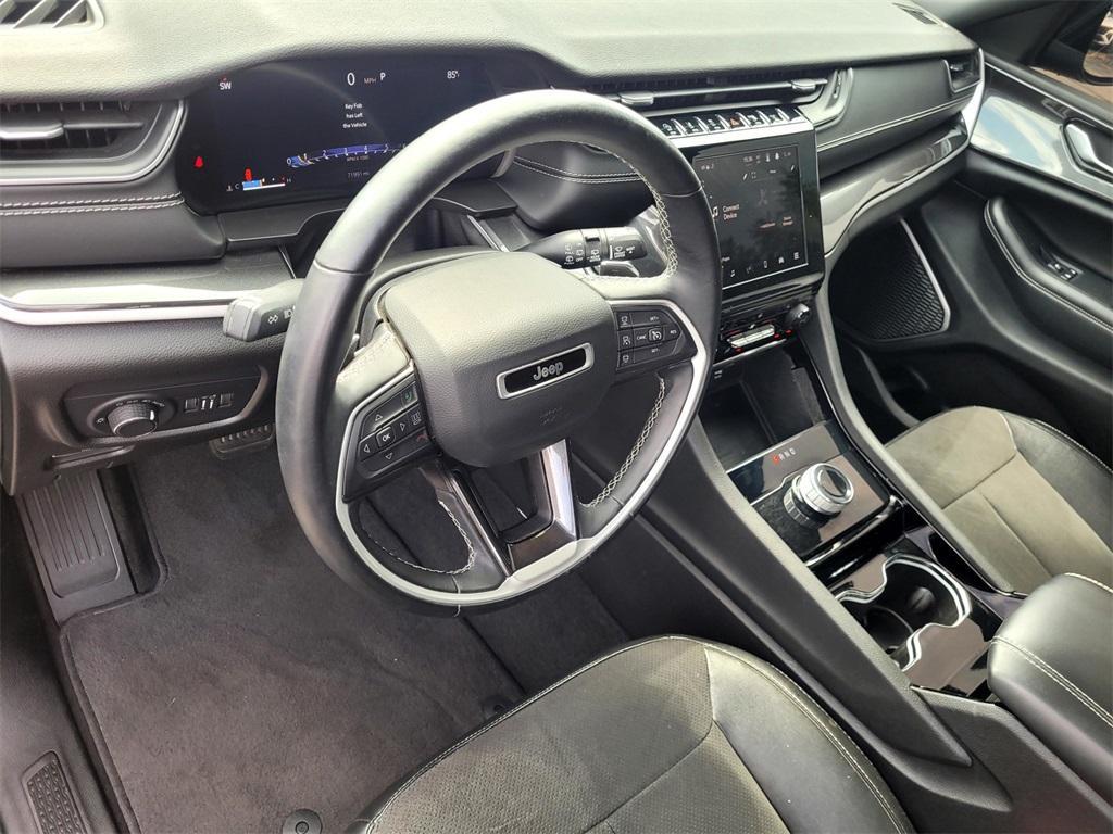 used 2022 Jeep Grand Cherokee car, priced at $25,596