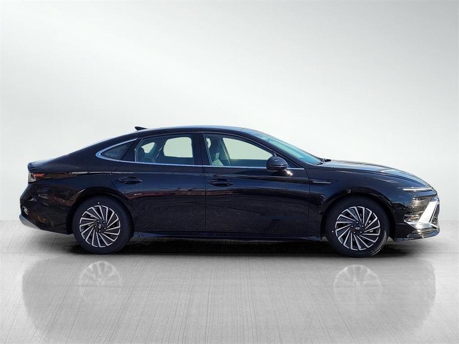 new 2025 Hyundai Sonata Hybrid car, priced at $36,481