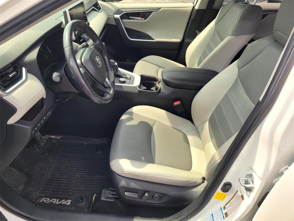 used 2019 Toyota RAV4 car, priced at $24,044