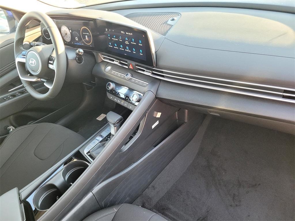 new 2025 Hyundai Elantra car, priced at $25,114