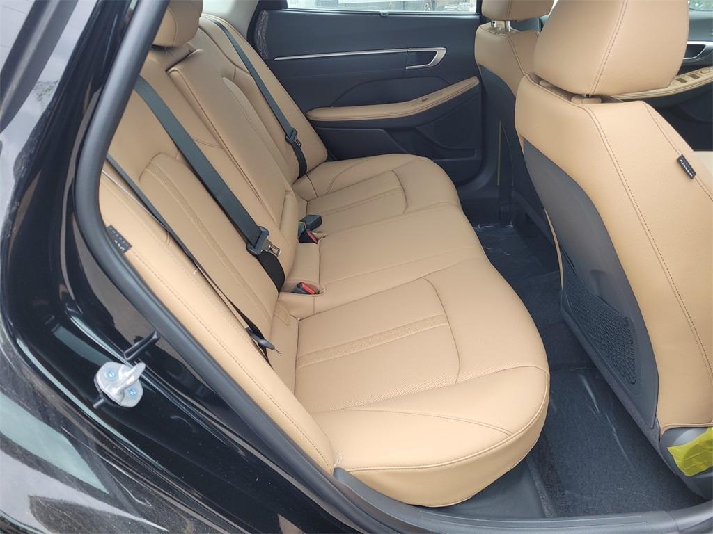new 2025 Hyundai Sonata Hybrid car, priced at $37,022