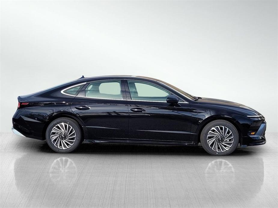 new 2025 Hyundai Sonata Hybrid car, priced at $30,527