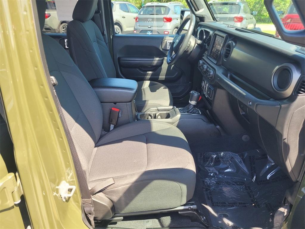 used 2021 Jeep Wrangler Unlimited car, priced at $31,399