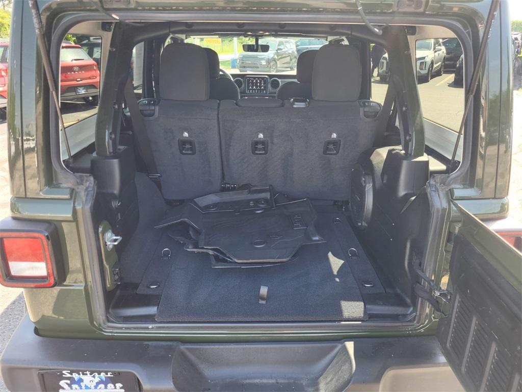 used 2021 Jeep Wrangler Unlimited car, priced at $31,399