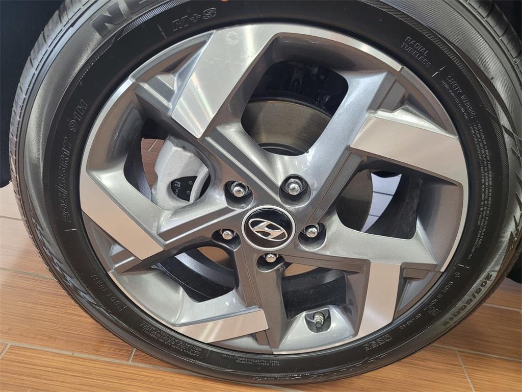 new 2025 Hyundai Venue car, priced at $24,222