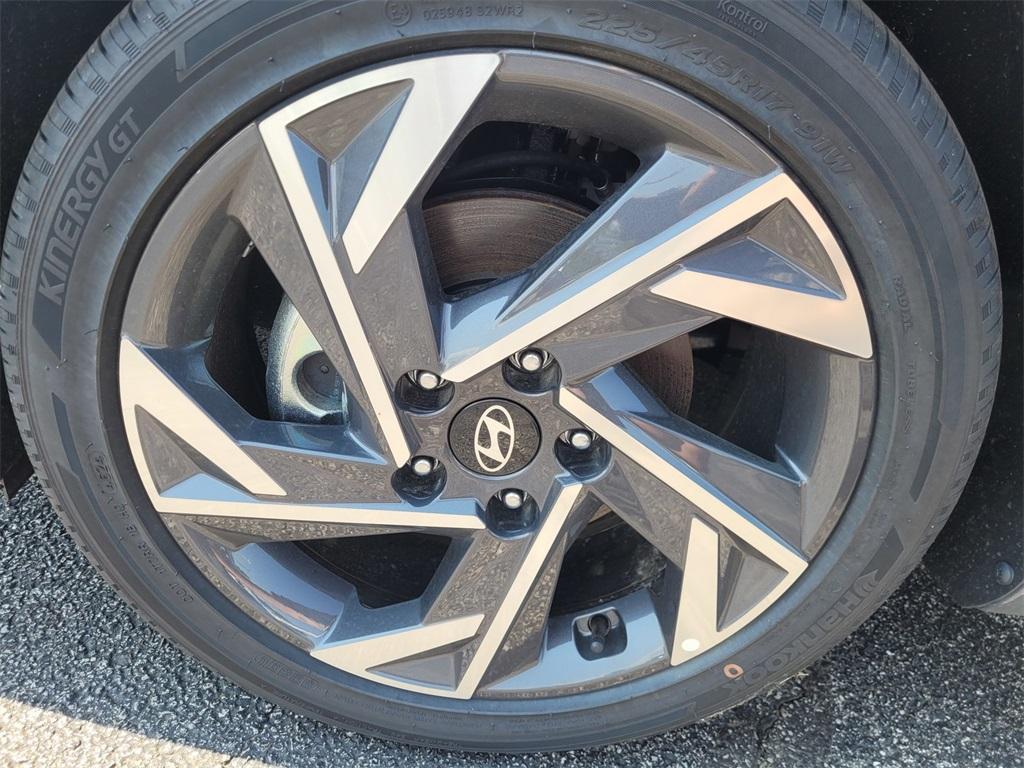 new 2025 Hyundai Elantra car, priced at $26,413