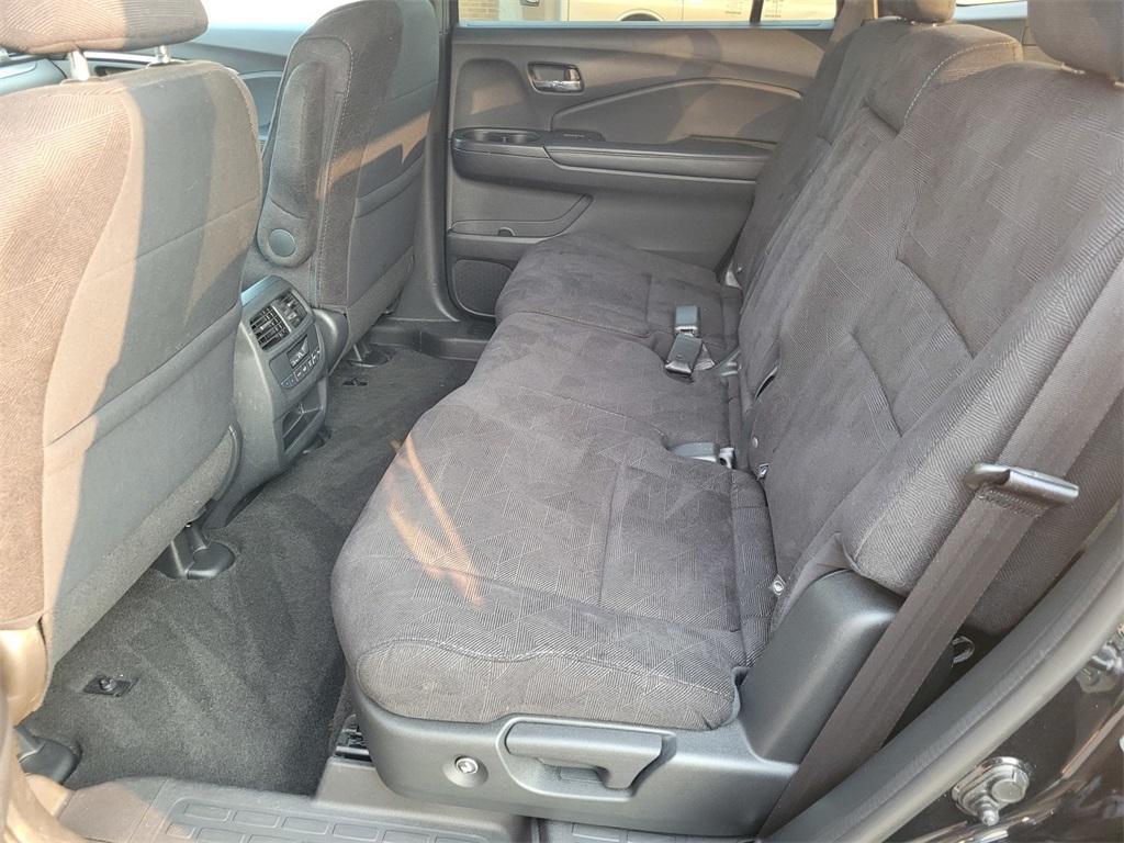 used 2022 Honda Pilot car, priced at $28,985