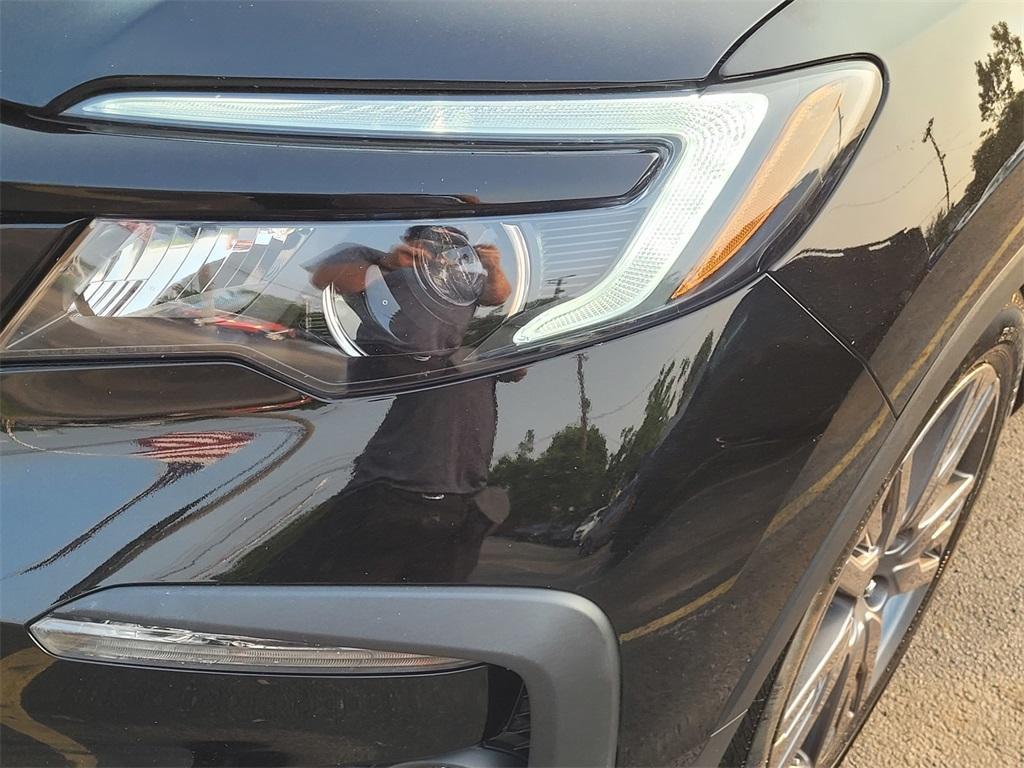 used 2022 Honda Pilot car, priced at $28,985