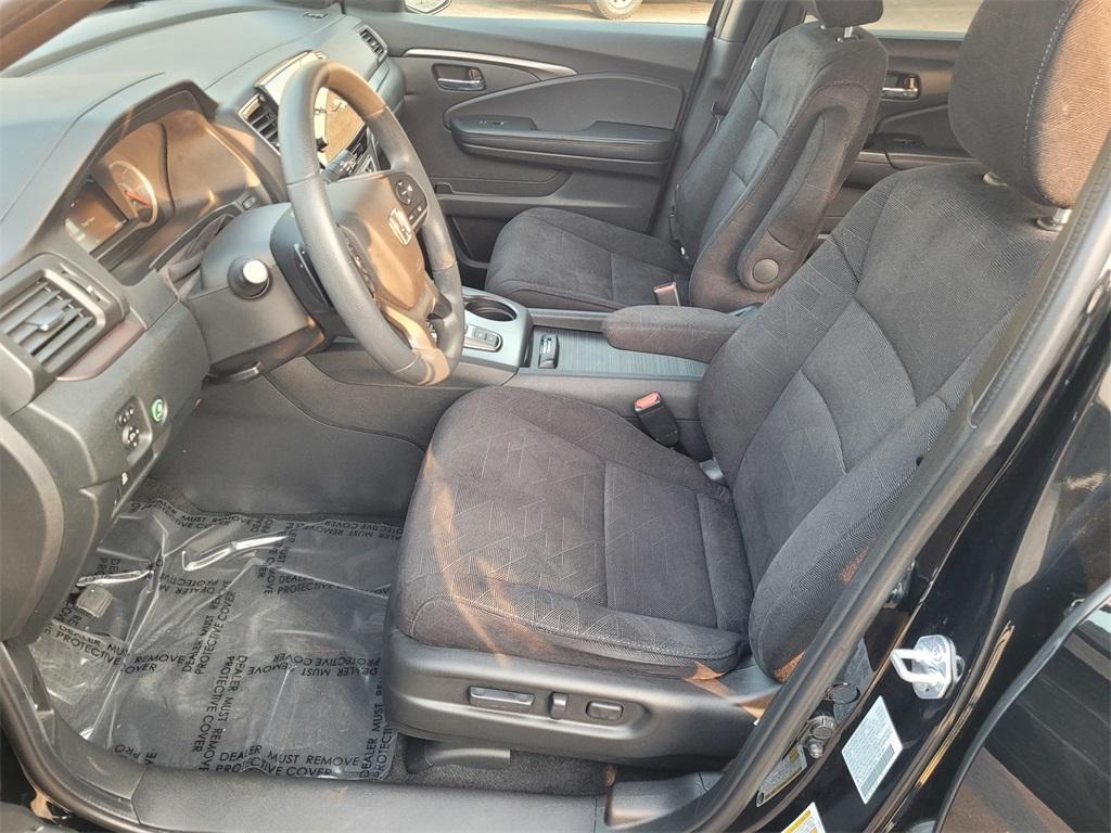 used 2022 Honda Pilot car, priced at $28,985