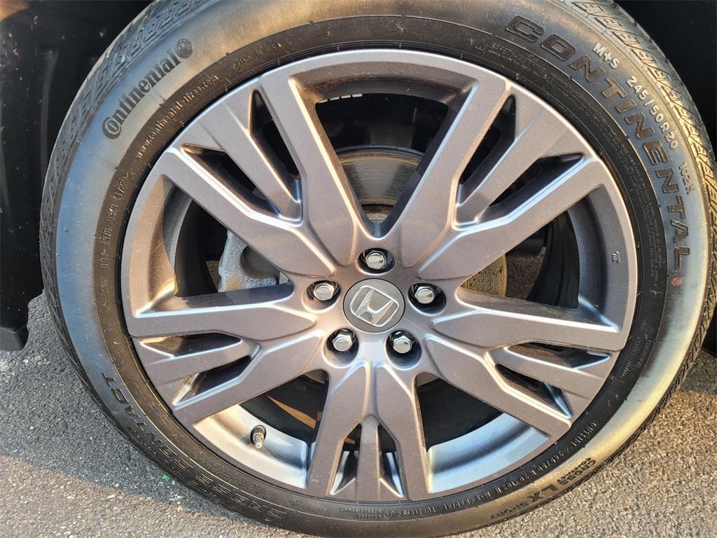 used 2022 Honda Pilot car, priced at $28,985