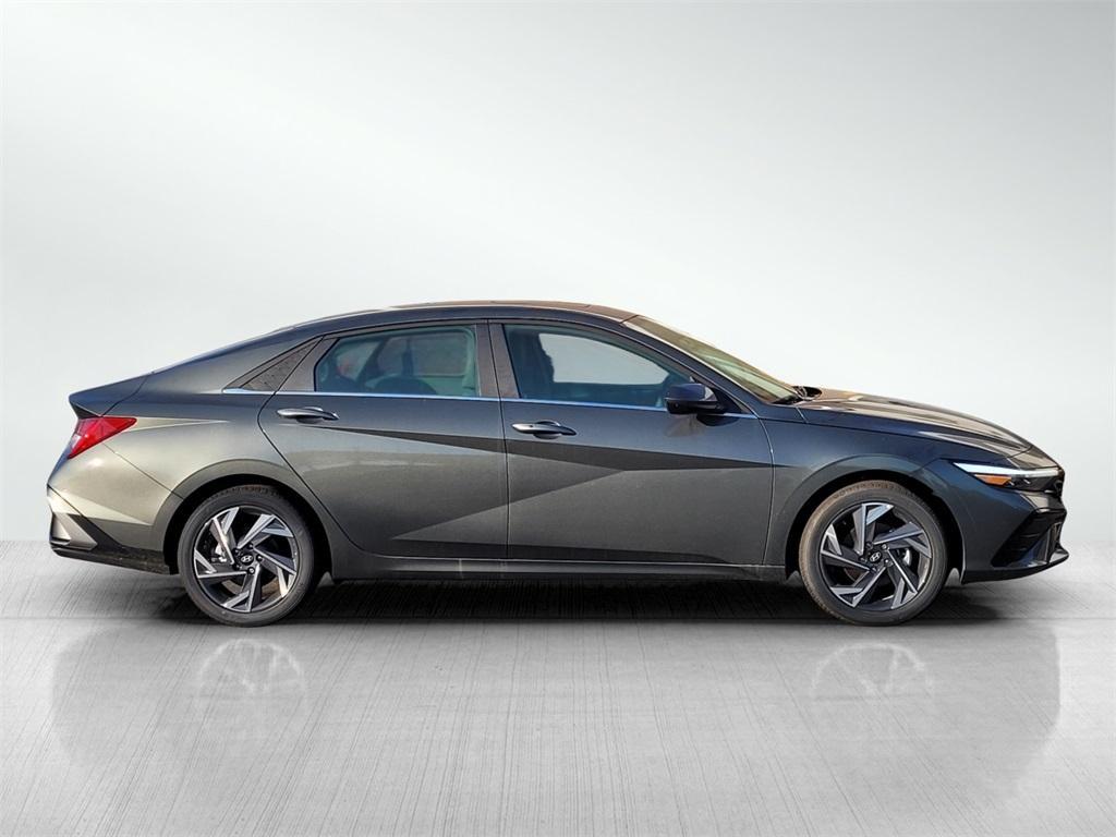 new 2024 Hyundai Elantra car, priced at $25,020