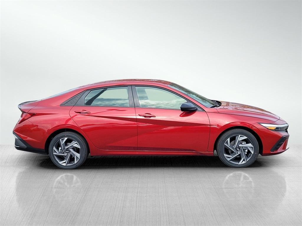 new 2025 Hyundai Elantra HEV car, priced at $27,460