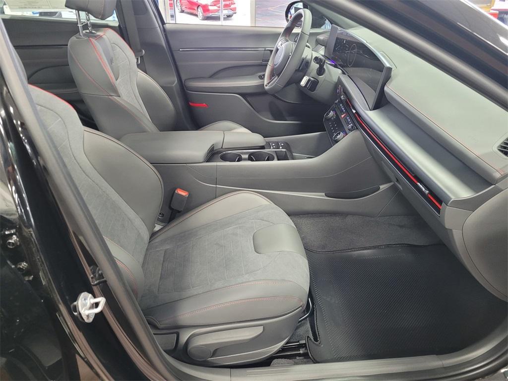 new 2025 Hyundai Sonata car, priced at $34,654