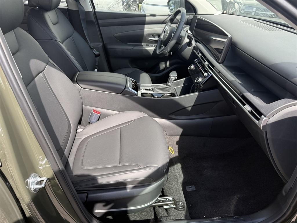 new 2025 Hyundai Tucson car, priced at $33,818