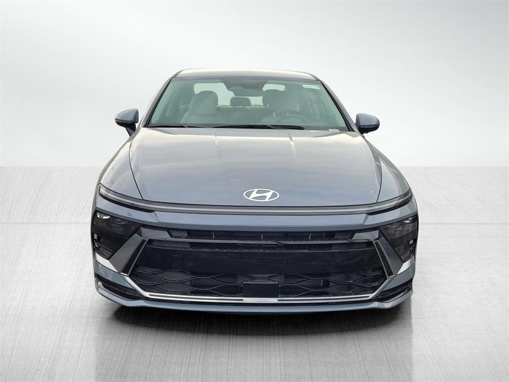 new 2025 Hyundai Sonata Hybrid car, priced at $31,427