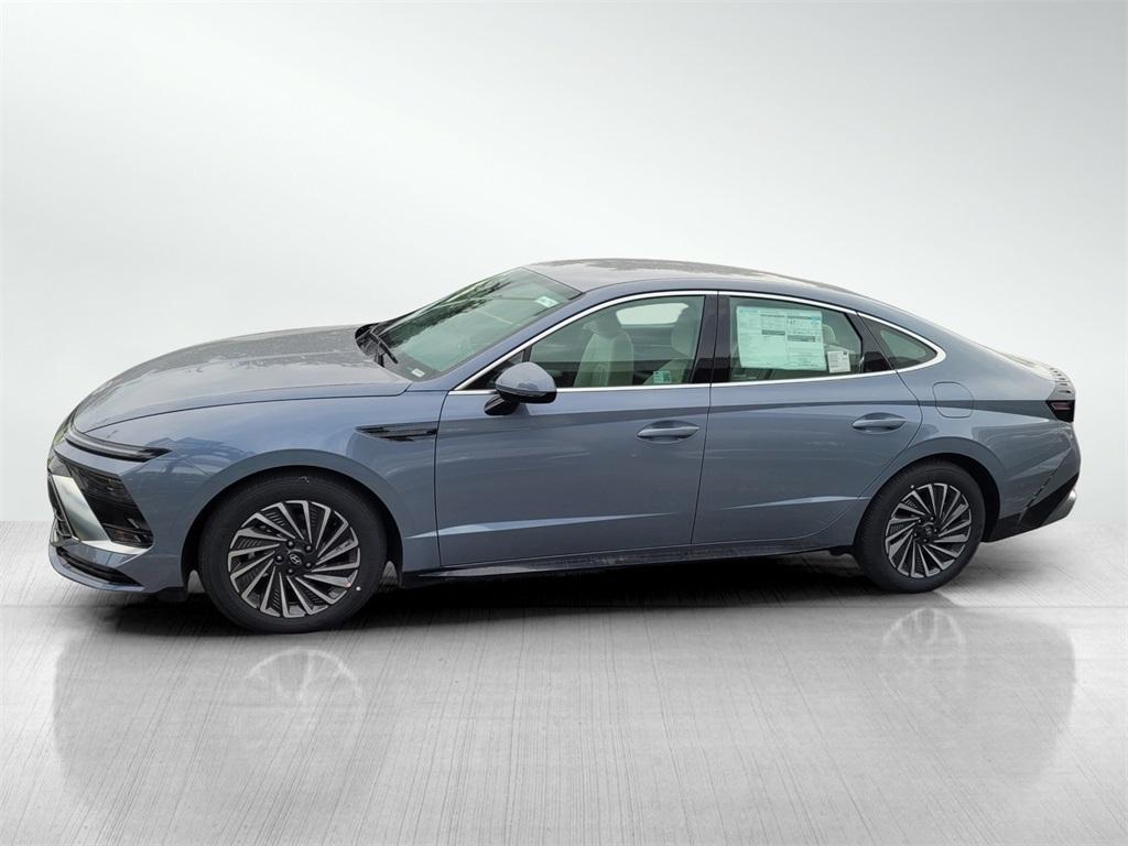 new 2025 Hyundai Sonata Hybrid car, priced at $31,427