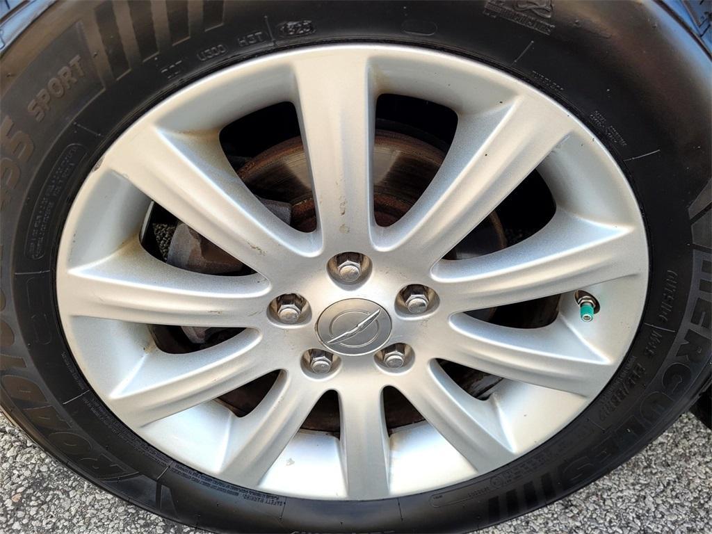 used 2014 Chrysler 200 car, priced at $9,995