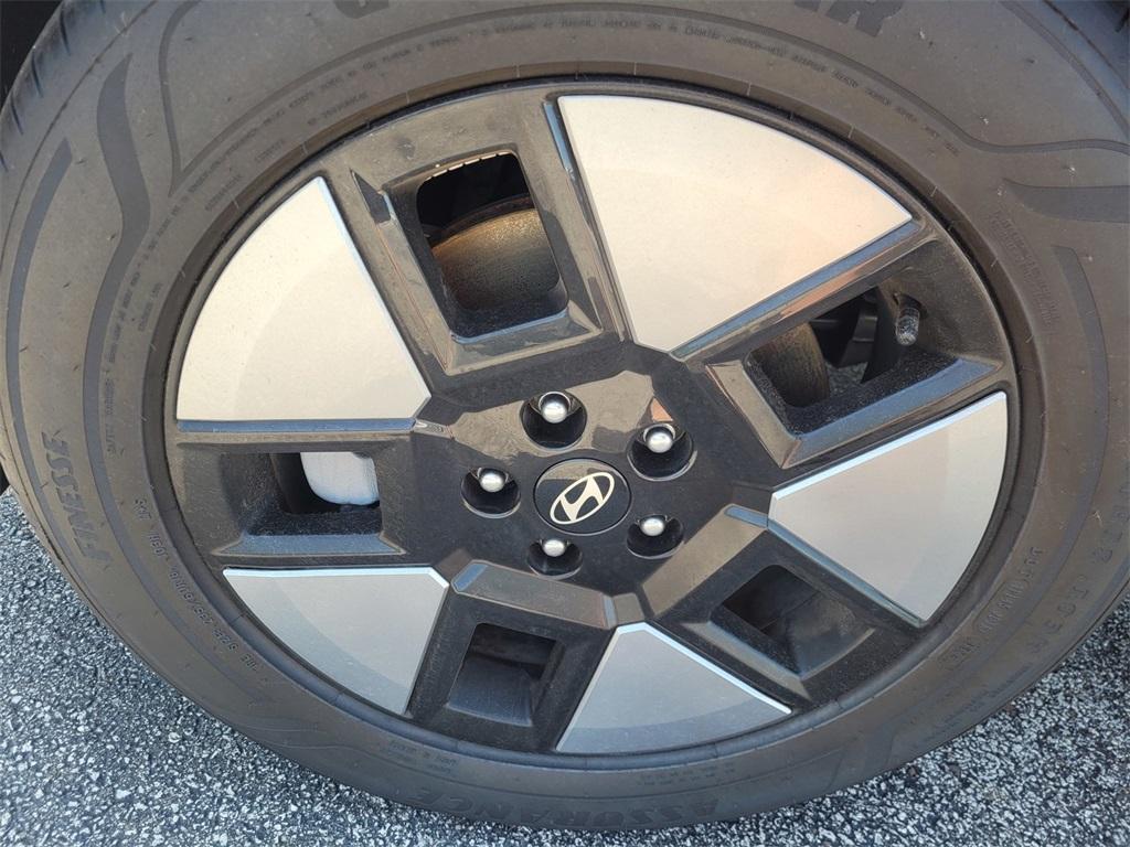 used 2024 Hyundai SANTA FE HEV car, priced at $39,027