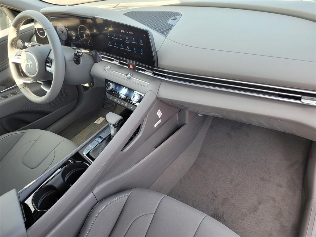 new 2025 Hyundai Elantra car, priced at $25,291