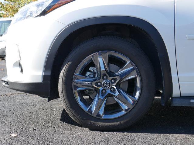 used 2019 Toyota Highlander car, priced at $31,777