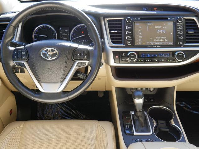used 2019 Toyota Highlander car, priced at $31,777
