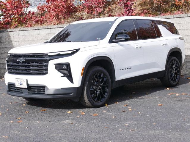 used 2024 Chevrolet Traverse car, priced at $34,995