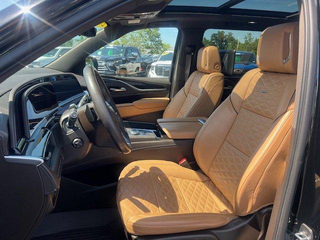 used 2023 Cadillac Escalade ESV car, priced at $70,888