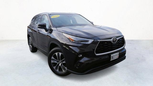 used 2022 Toyota Highlander car, priced at $36,777