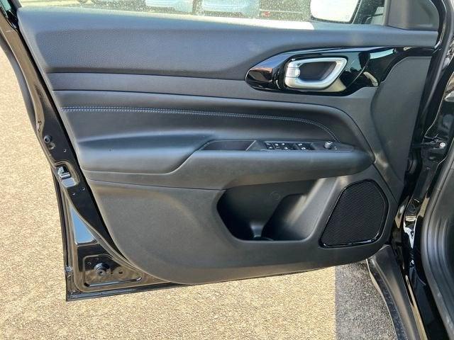 new 2026 Jeep Compass car, priced at $32,185