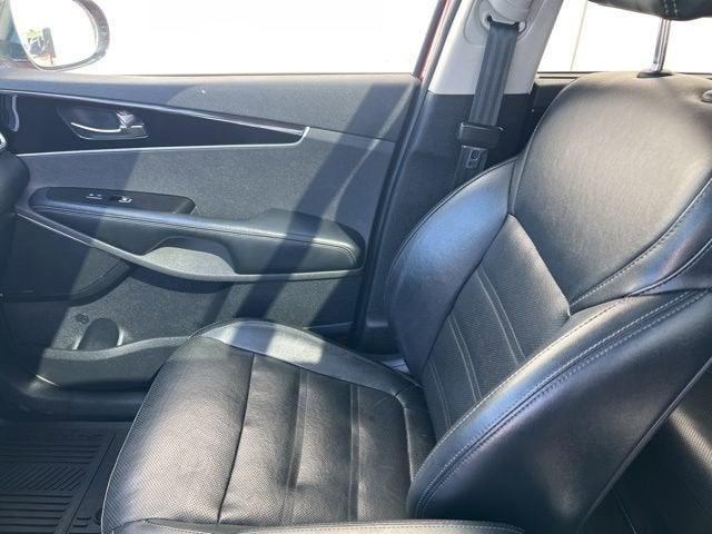 used 2019 Kia Sorento car, priced at $24,154