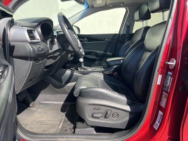 used 2019 Kia Sorento car, priced at $24,154