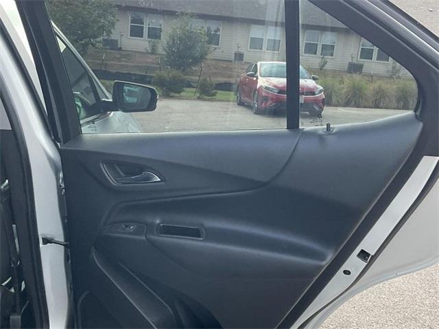 used 2022 Chevrolet Equinox car, priced at $19,000